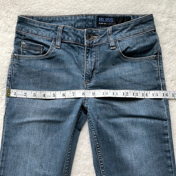 Mexx Flare Leg Jeans Light Wash - Picture 11 of 16